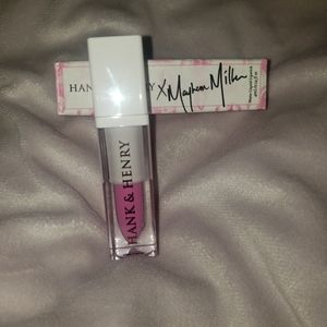 NIB HANK AND HENRY LIQUID LIP
